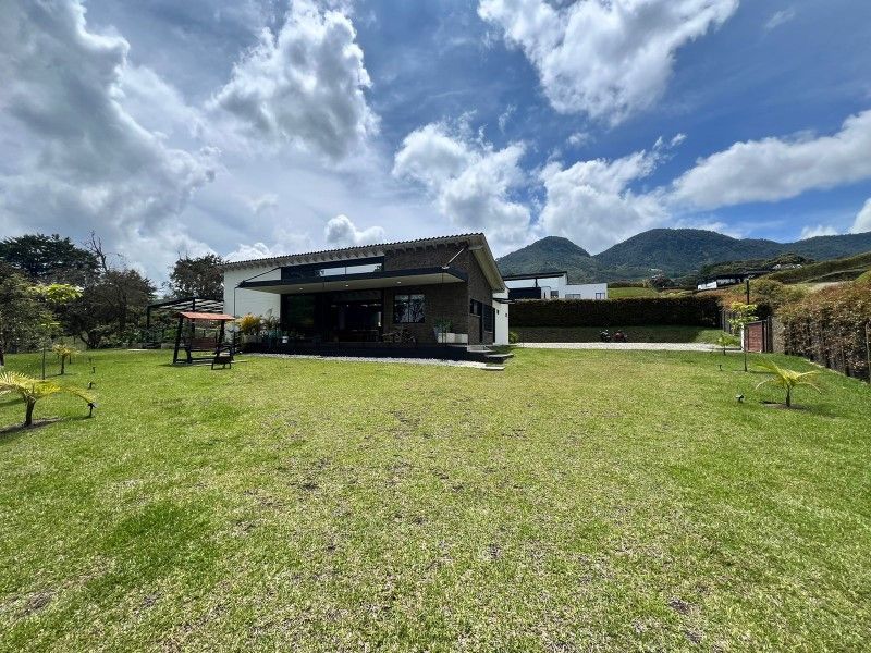 Finca en venta ubicada en El Carmen de Viboral, sector El Canada - 20