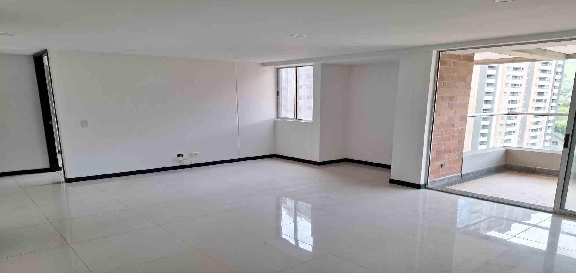 Apartamento en venta ubicado en Sabaneta, sector Loma San José - 2