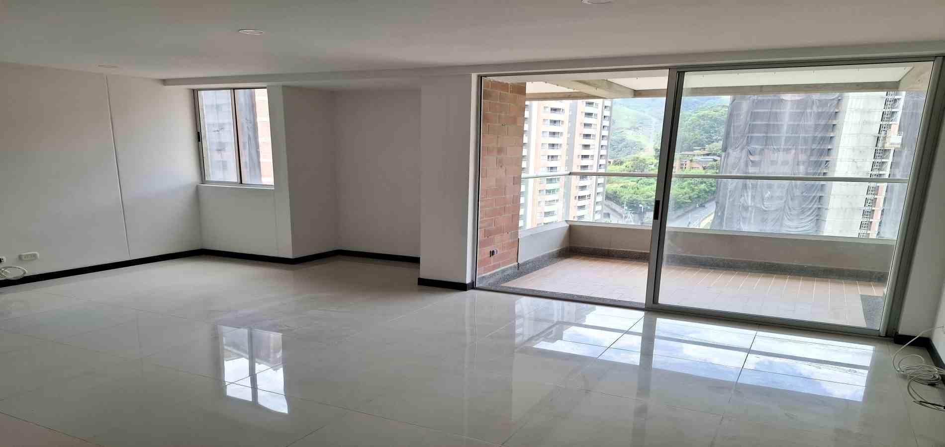 Apartamento en venta ubicado en Sabaneta, sector Loma San José - 3