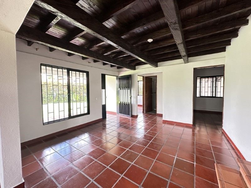 Casa en arriendo ubicada en Rionegro, sector Cabeceras - 3