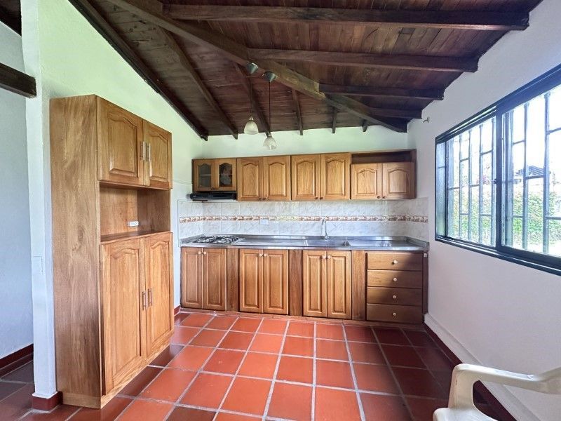 Casa en arriendo ubicada en Rionegro, sector Cabeceras - 4