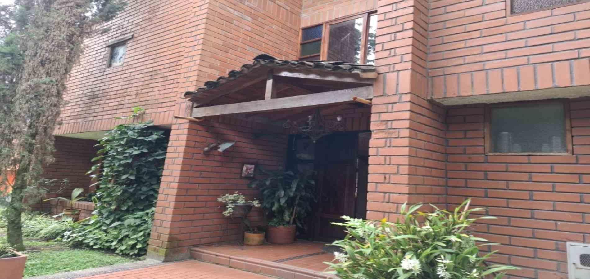 Casa en venta ubicada en Envigado, sector El Chingui - 26