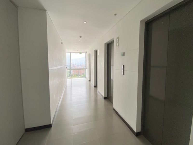 Oficina en venta ubicada en Envigado, sector Las Vegas - 9