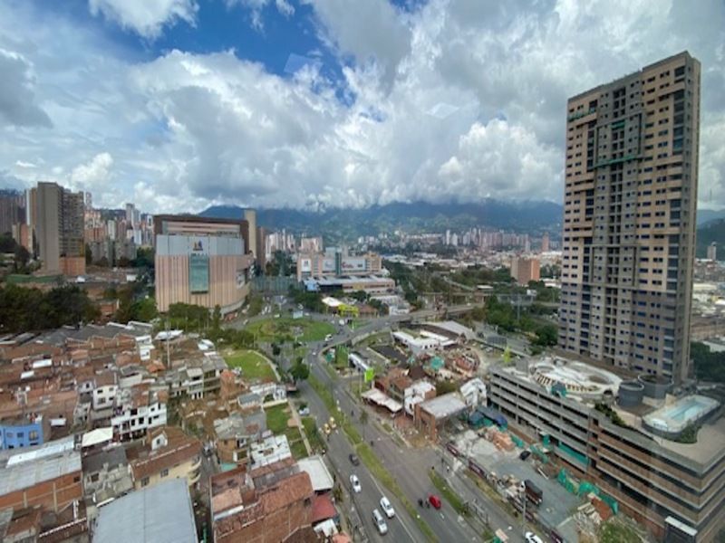 Oficina en venta ubicada en Envigado, sector Las Vegas - 11