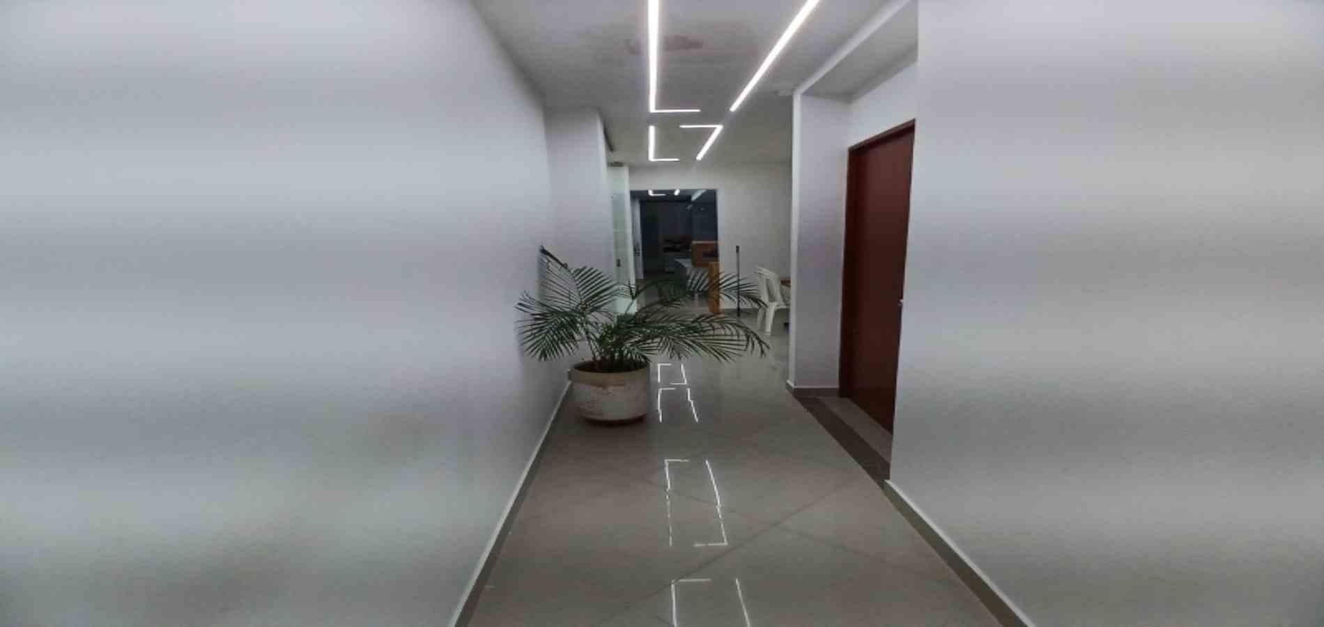 Oficina en arriendo ubicada en Medellín, sector Estadio - 13