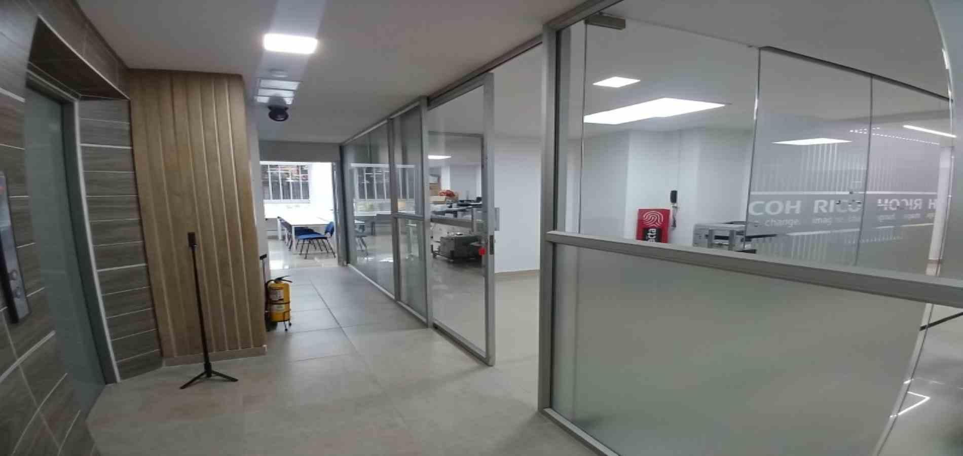 Oficina en arriendo ubicada en Medellín, sector Estadio - 15