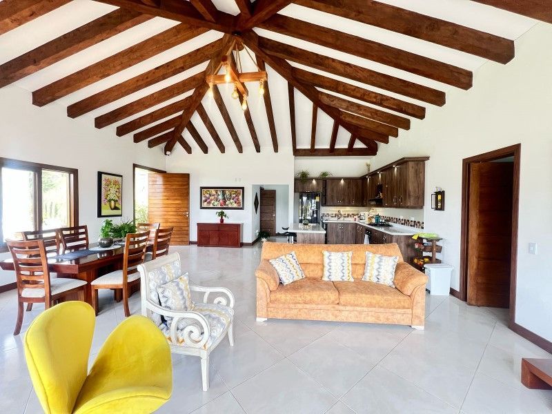 Finca en venta ubicada en Rionegro, sector La Porquera - 3