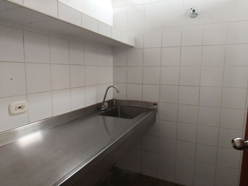 Oficina en arriendo ubicada en Medellín, sector Avenida Guayabal - 7