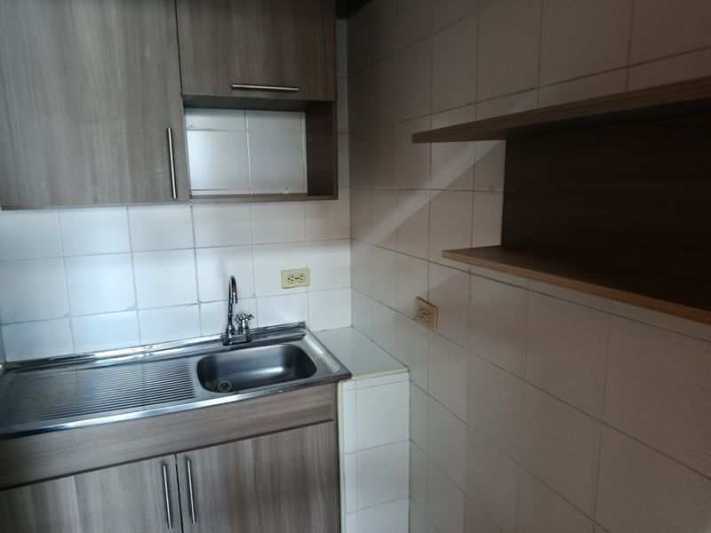 Oficina en arriendo ubicada en Medellín, sector Avenida Guayabal - 4