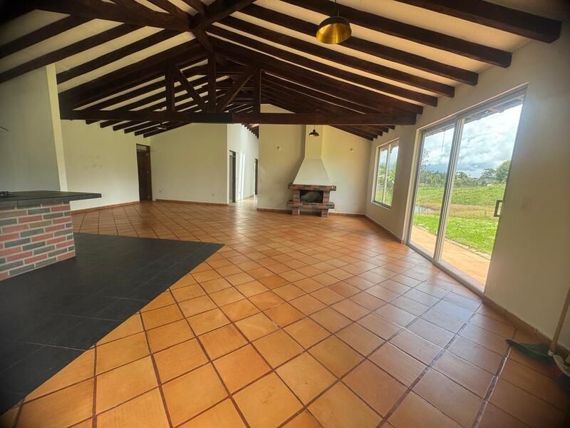 Finca en venta ubicada en El Carmen de Viboral, sector La Palma - 2