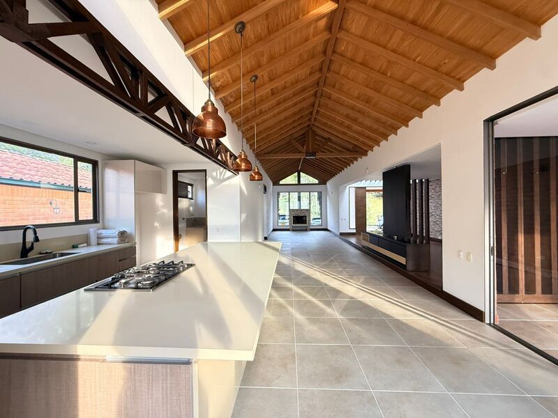 Casa en venta ubicada en El Retiro, sector Puro Cuero - 3