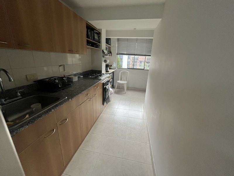 APARTAMENTO EN ARRIENDO UBICADO EN EL POBLADO SECTOR LOS BALSOS - 3
