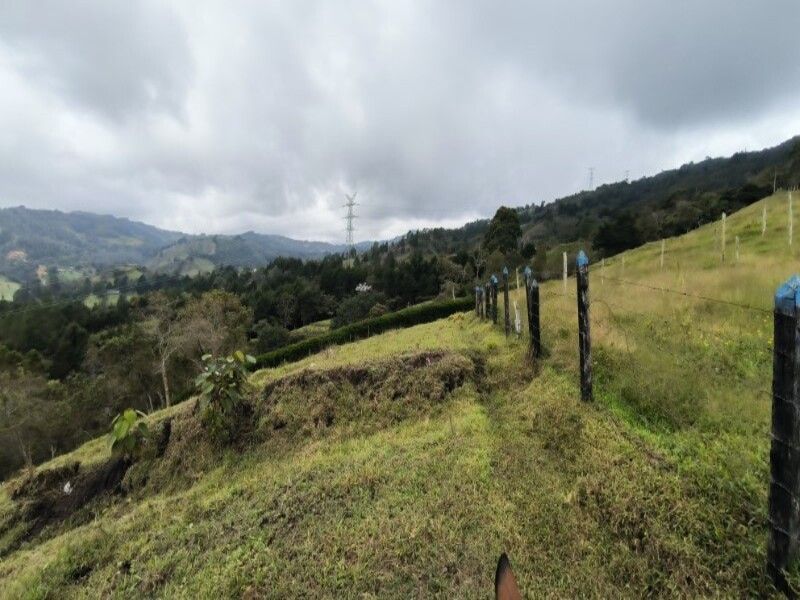 Lote en venta ubicado en Medellín, sector Vereda la Honda - 9