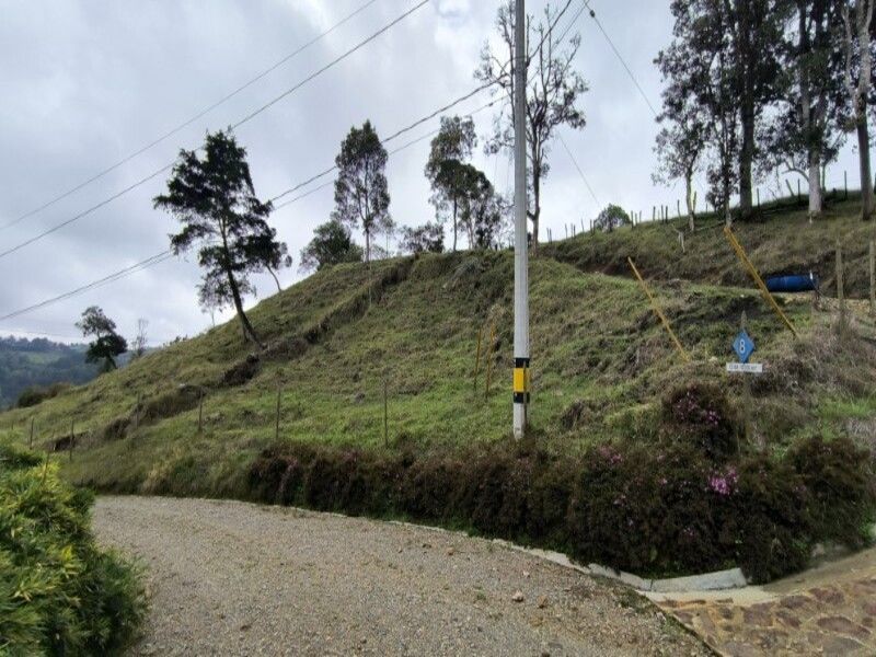 Lote en venta ubicado en Medellín, sector Vereda la Honda - 23