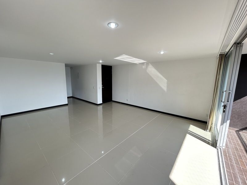 APARTAMENTO EN ARRIENDO UBICADO EN ENVIGADO SECTOR LOMA DE LAS BRUJAS - 4