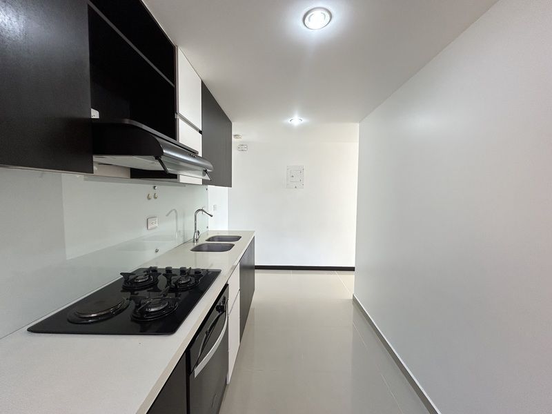 APARTAMENTO EN ARRIENDO UBICADO EN ENVIGADO SECTOR LOMA DE LAS BRUJAS - 7