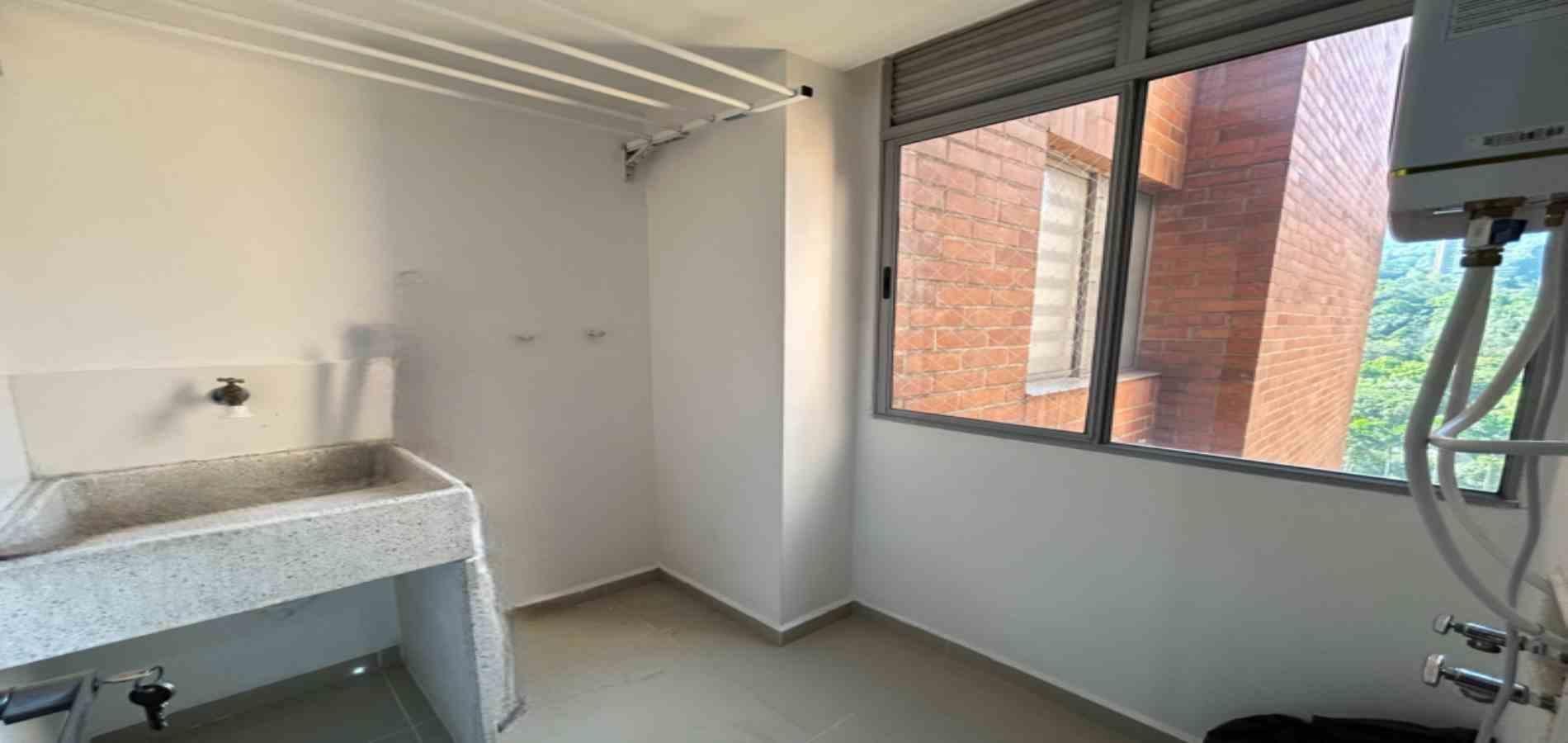 APARTAMENTO EN ARRIENDO UBICADO EN ENVIGADO SECTOR LOMA DE LAS BRUJAS - 16