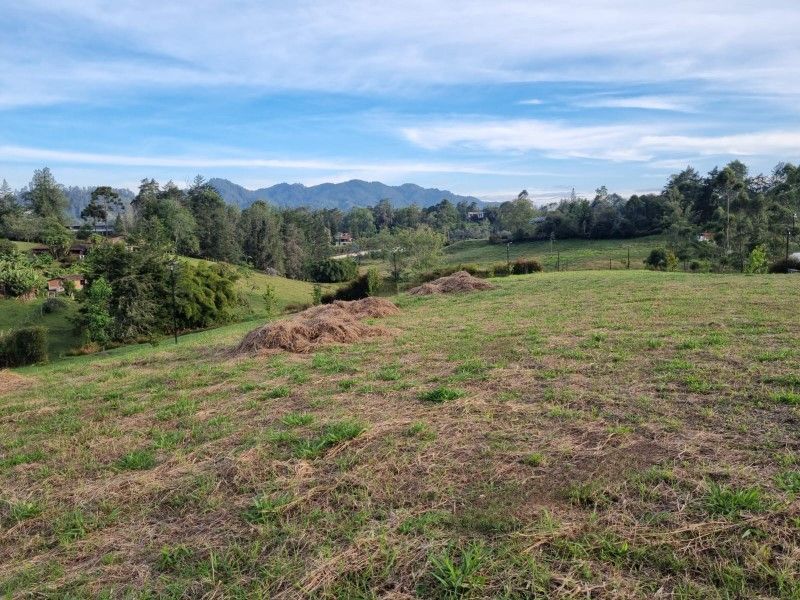 Lote en venta ubicado en El Retiro, sector Fizebad - 2