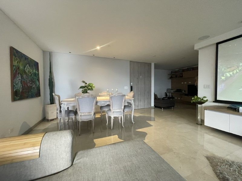 Apartamento en venta ubicado en Envigado, sector Loma de los Mesa - 2