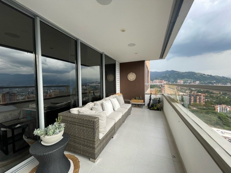 Apartamento en venta ubicado en Envigado, sector Loma de los Mesa - 12