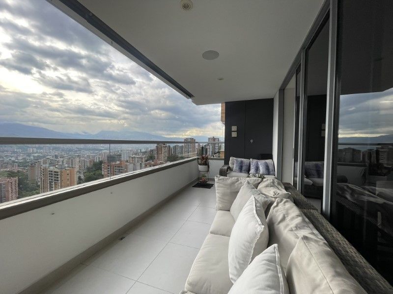 Apartamento en venta ubicado en Envigado, sector Loma de los Mesa - 13