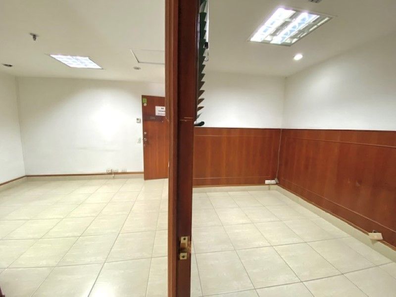 Oficina en venta ubicada en Medellín, sector Milla de Oro - 8