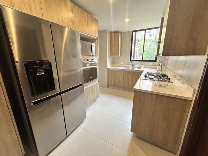 Apartamento en arriendo ubicado en Medellín, sector Los Balsos - 4