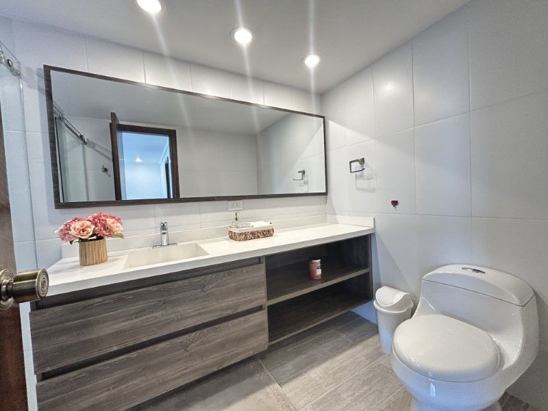 Apartamento en arriendo ubicado en Medellín, sector Los Balsos - 14