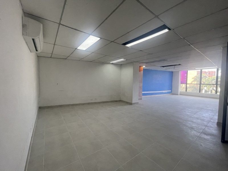 Oficina en arriendo ubicada en Medellín, sector Avenida Nutibara - 2