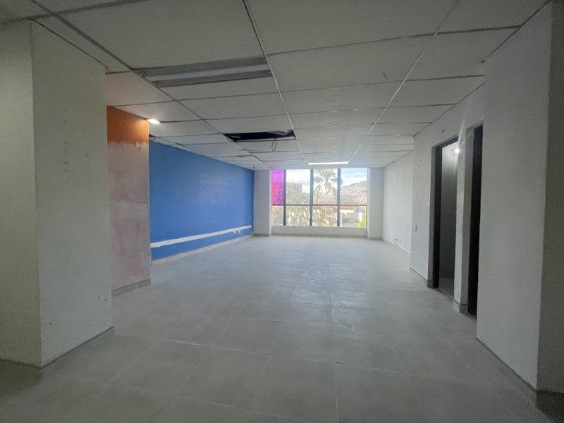 Oficina en arriendo ubicada en Medellín, sector Avenida Nutibara - 6