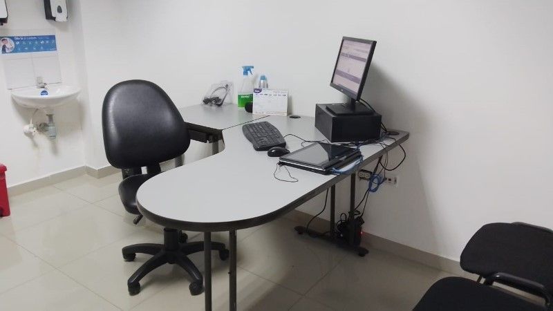 Casa en arriendo ubicada en Medellín, sector Laureles - 6
