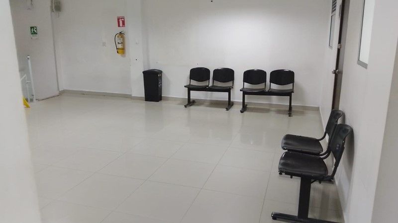 Casa en arriendo ubicada en Medellín, sector Laureles - 9