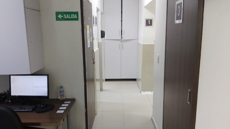 Casa en arriendo ubicada en Medellín, sector Laureles - 11