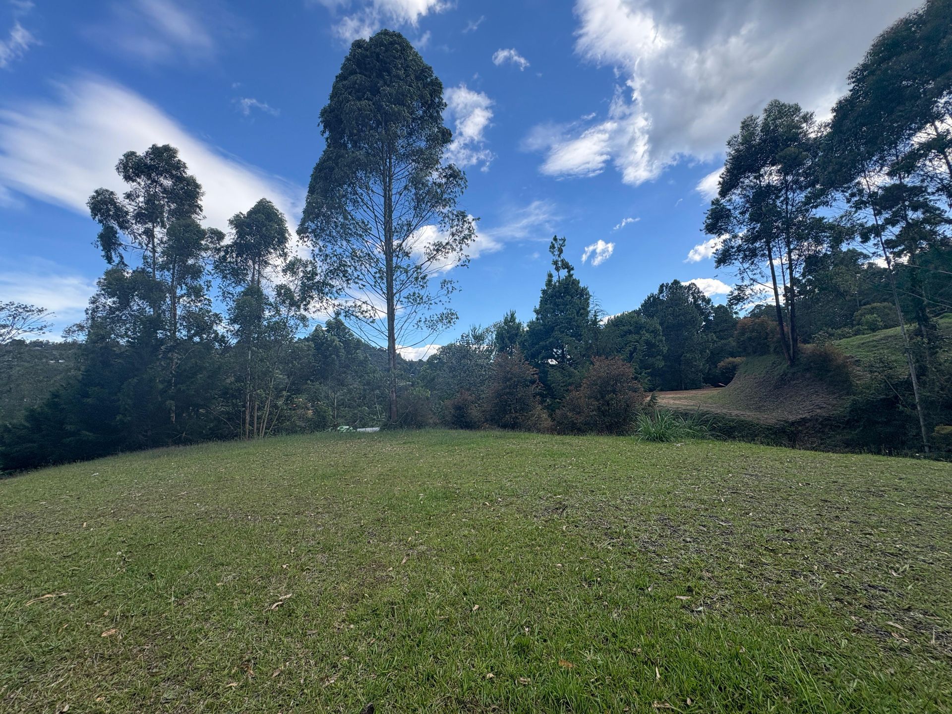 Lote en venta ubicado en El Retiro, sector Don Diego - 2