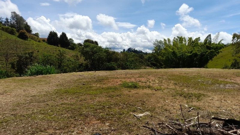 Lote en venta ubicado en El Carmen de Viboral, sector Canada - 2