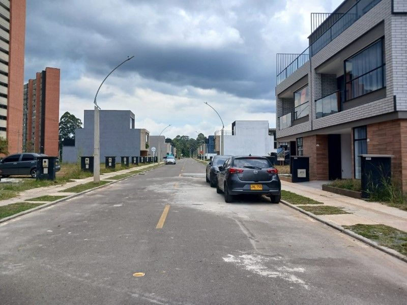 Lote en venta ubicado en Rionegro, sector Lotus - 3