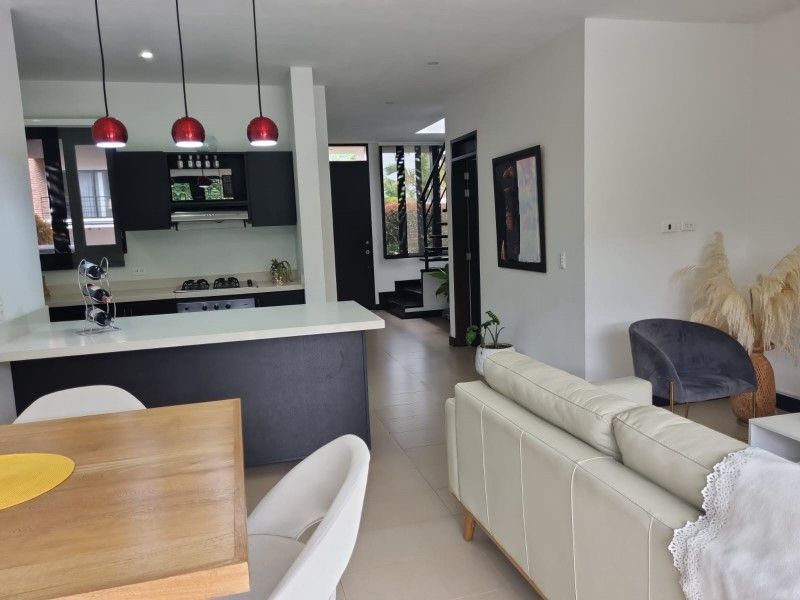 Casa en venta ubicada en El Retiro, sector Don Diego la Fe - 12