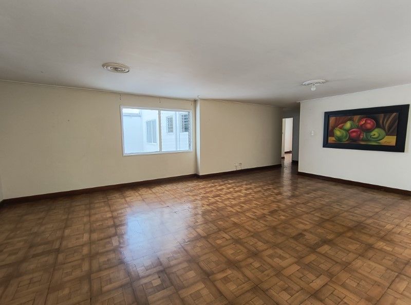 Apartamento en venta ubicado en Medellín, sector Laureles - 3