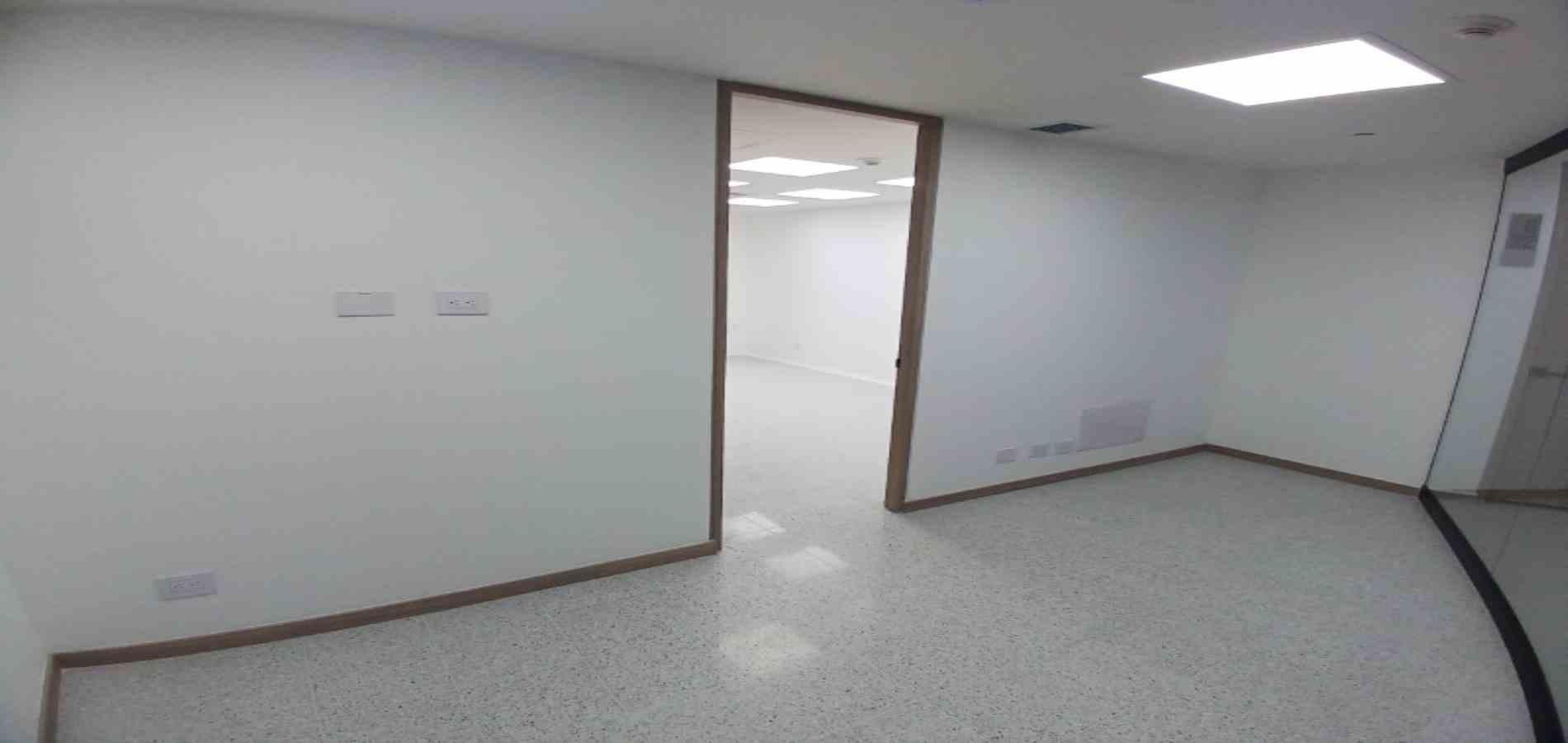 Consultorio en arriendo ubicado en Medellín, sector San Diego - 4