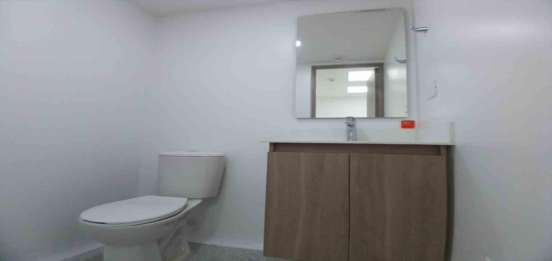 Consultorio en arriendo ubicado en Medellín, sector San Diego - 10