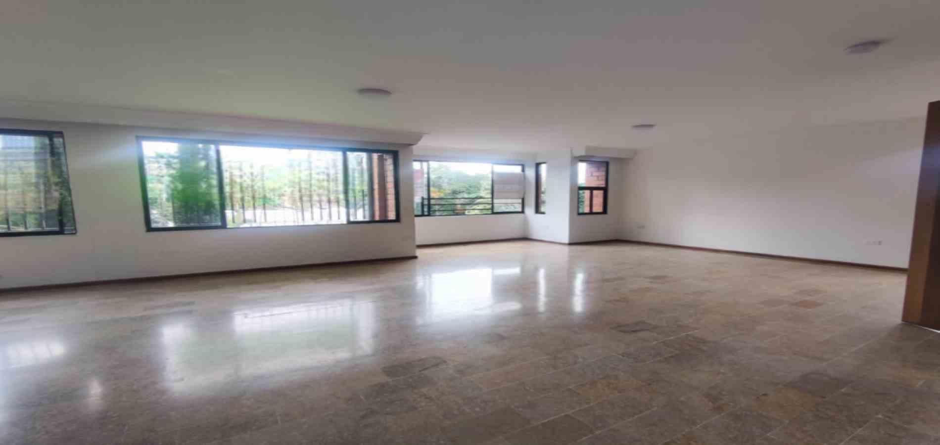 Oficina en arriendo ubicada en Medellín, sector Aguacatala - 2