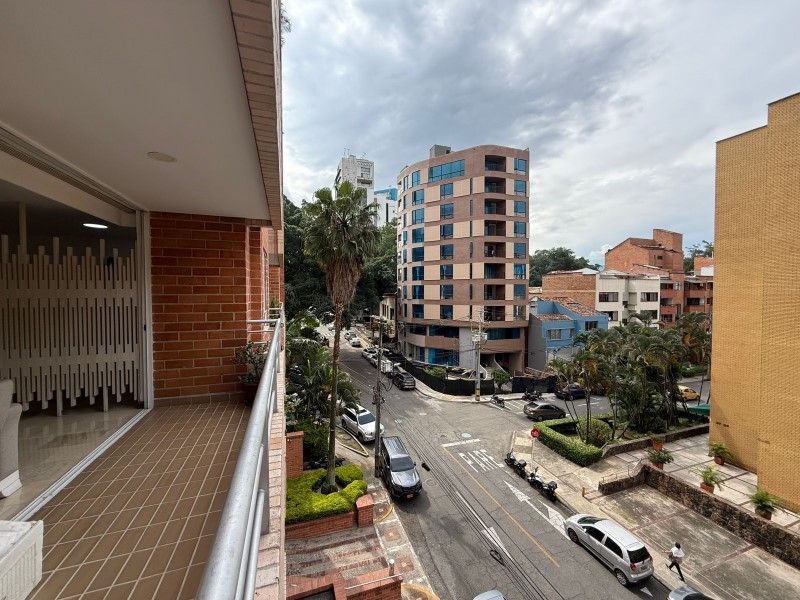 Apartamento en venta ubicado en Medellín, sector Laureles - 25