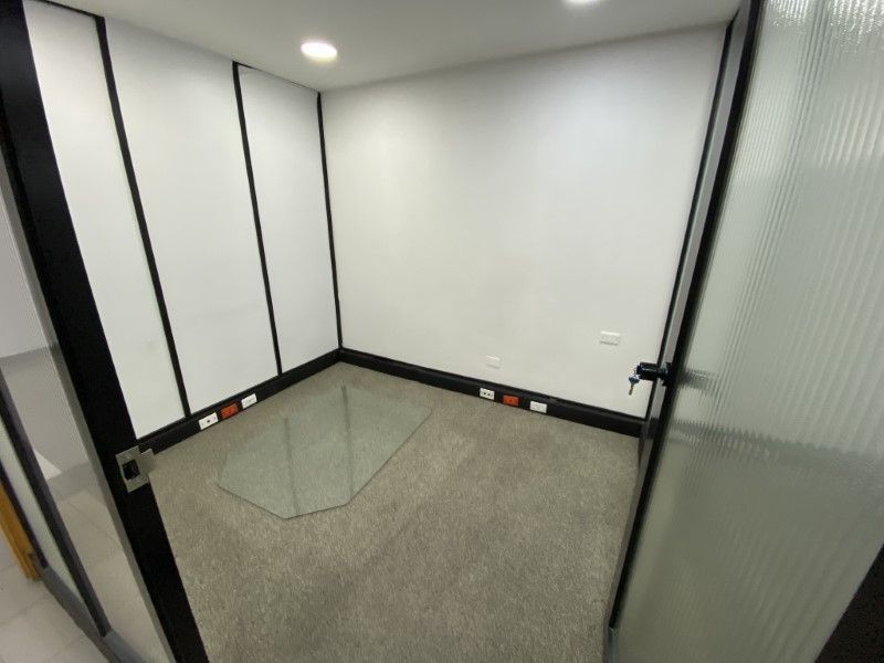 Oficina en arriendo ubicada en Medellín, sector Milla de Oro - 4
