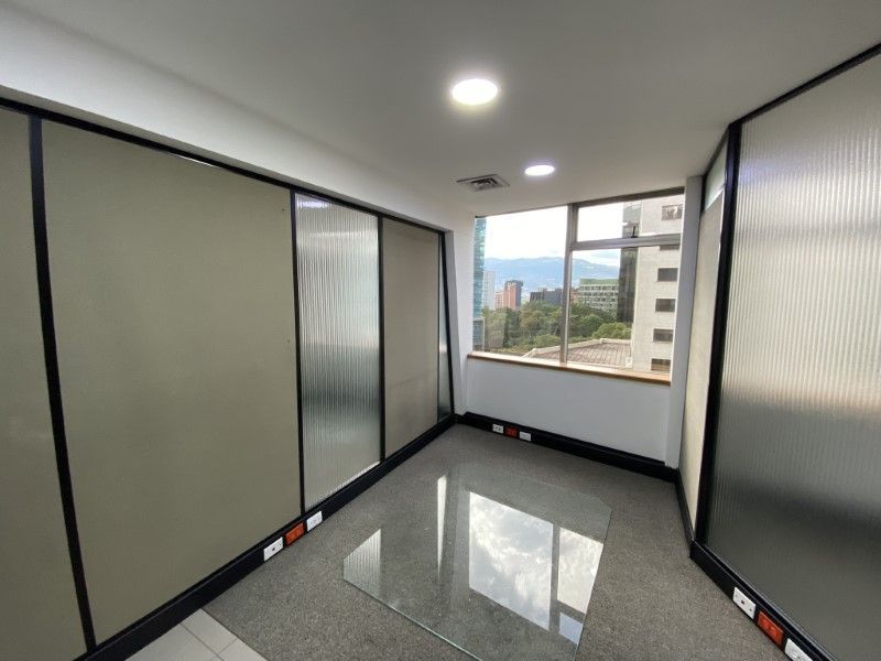 Oficina en arriendo ubicada en Medellín, sector Milla de Oro - 8