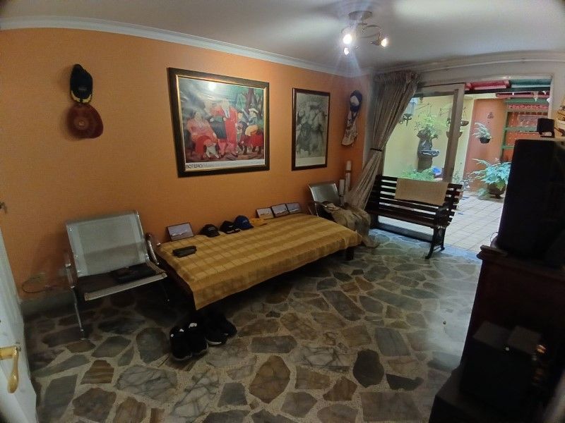 Apartamento en venta ubicado en Medellín, sector Laureles - 10