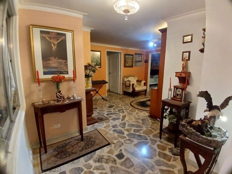 Apartamento en venta ubicado en Medellín, sector Laureles - 11