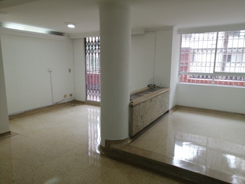Apartamento en venta ubicado en Medellín, sector Laureles - 3