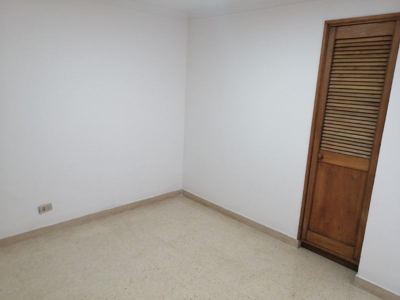 Apartamento en venta ubicado en Medellín, sector Laureles - 11