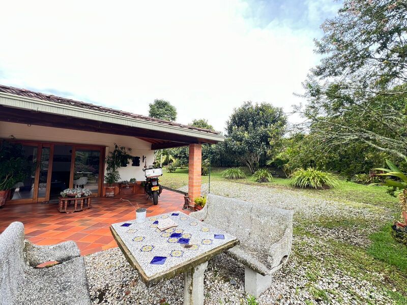 Finca en venta ubicada en La Ceja - 11