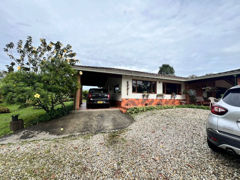 Finca en venta ubicada en La Ceja - 13